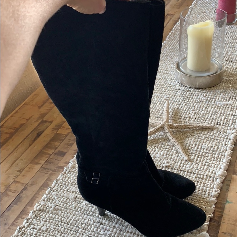 Black Size 8.5 Calvin Klein tall boot with heel